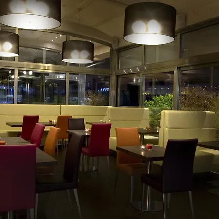 Rome Airport فيوميتشينو